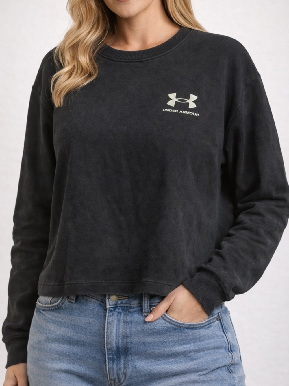 Under Armour Dark Gray Sweatshirt - Size Medium